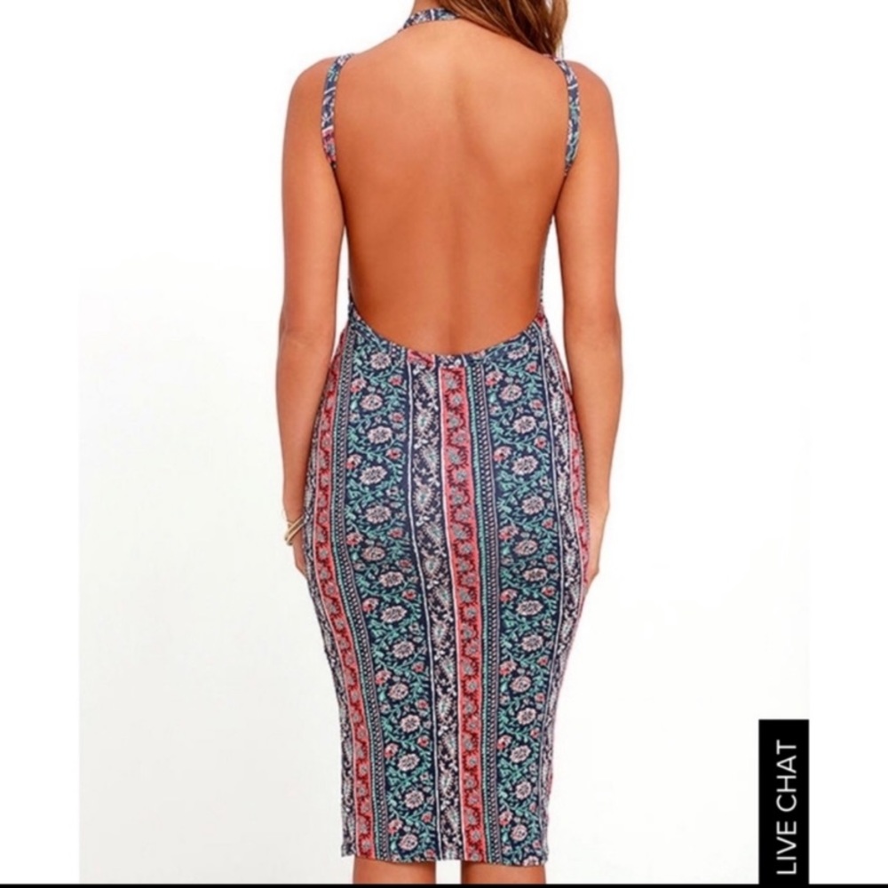 Stretchy knit paisley dress with open back